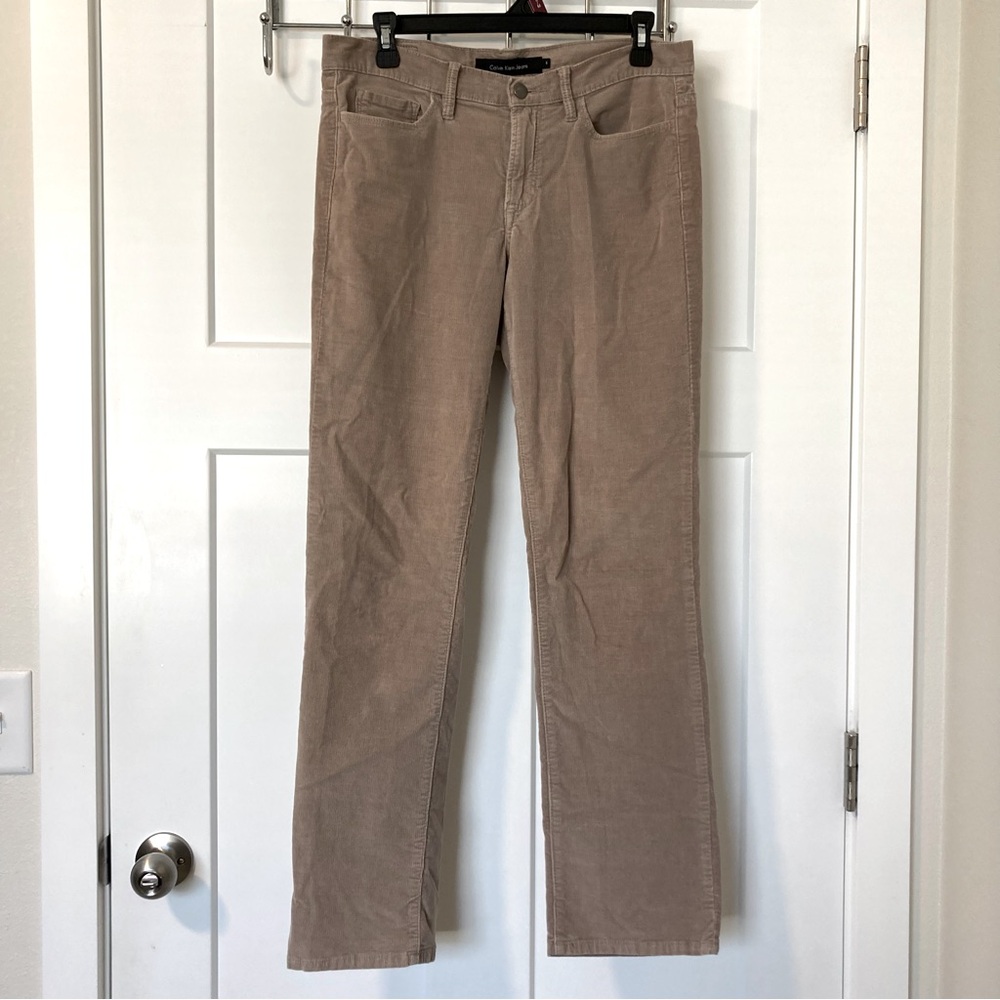 Calvin Klein Women Beige Straight Leg Jeans or Pants, Size 6, Made in China.